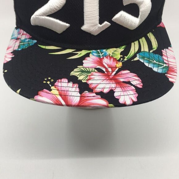 KORE Black and Floral Cap / Hat SnapBack 213 embroidery - Picture 3 of 15